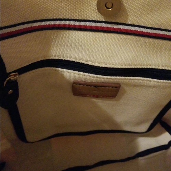 Shopper Painted Stripe Tote - Picture 6 of 8